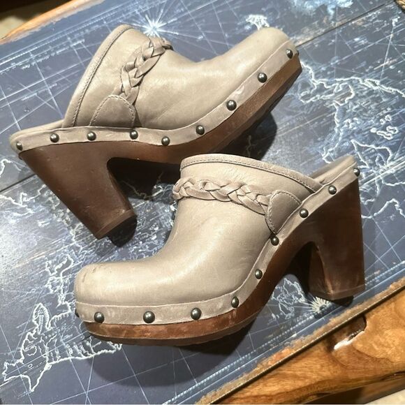 UGG Australia Studded Leather Braided Clog Heels Size 8 - Picture 1 of 9